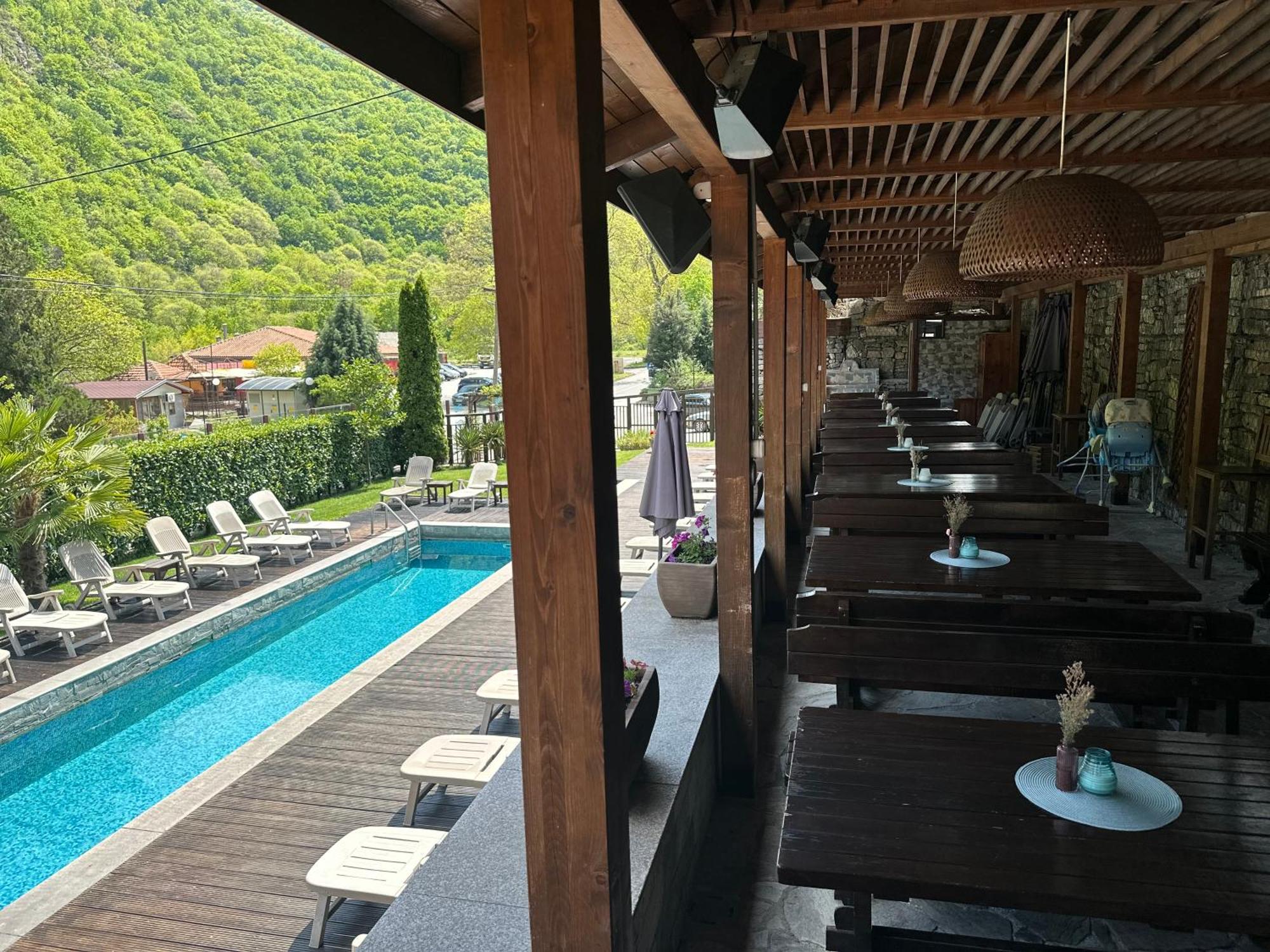 Aqua Varvara Hotel Vetren Dol Exterior photo